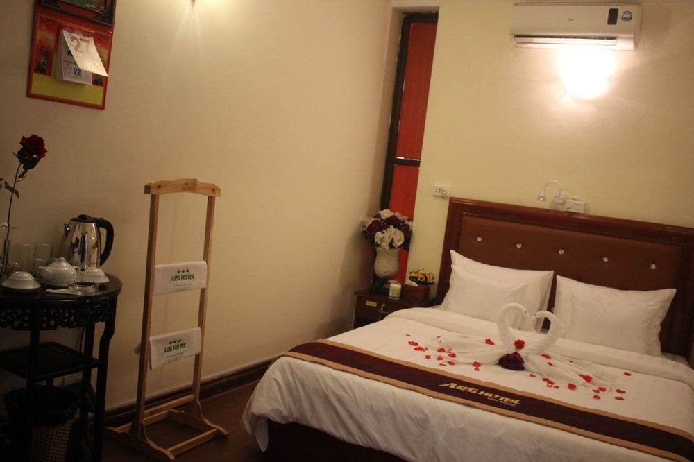 A25 Hotel - 150 Nguyễn Thái Học Hanoi Esterno foto