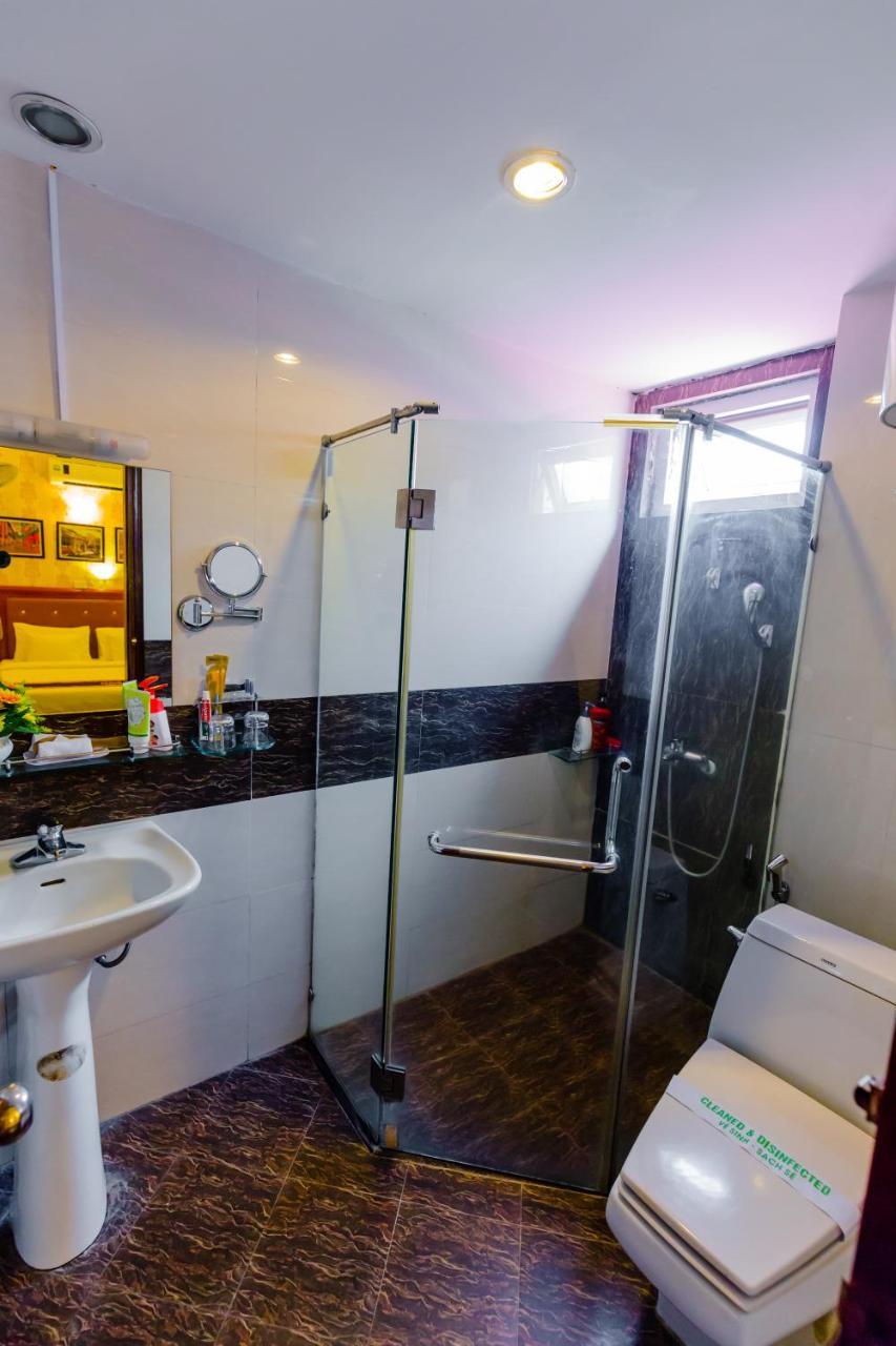 A25 Hotel - 150 Nguyễn Thái Học Hanoi Esterno foto